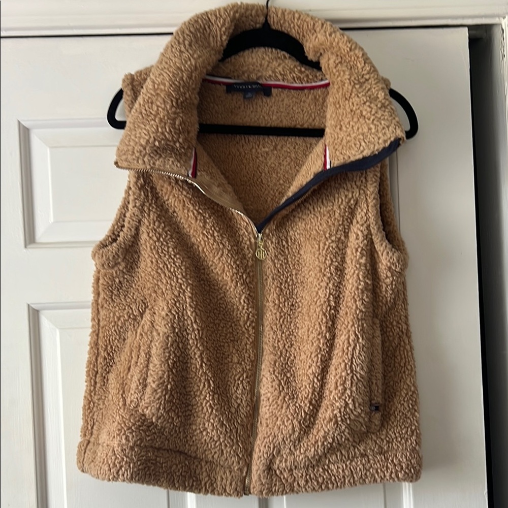 Tommy Hilfiger Tan Vest Plush Sherpa Style